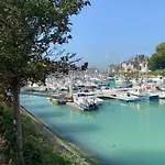 别墅 La Corvette De St Val