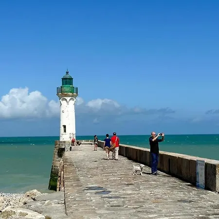 Villa La Corvette De St Val *