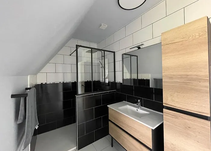 Villa La Corvette De St Val