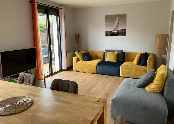 Villa La Corvette De St Val